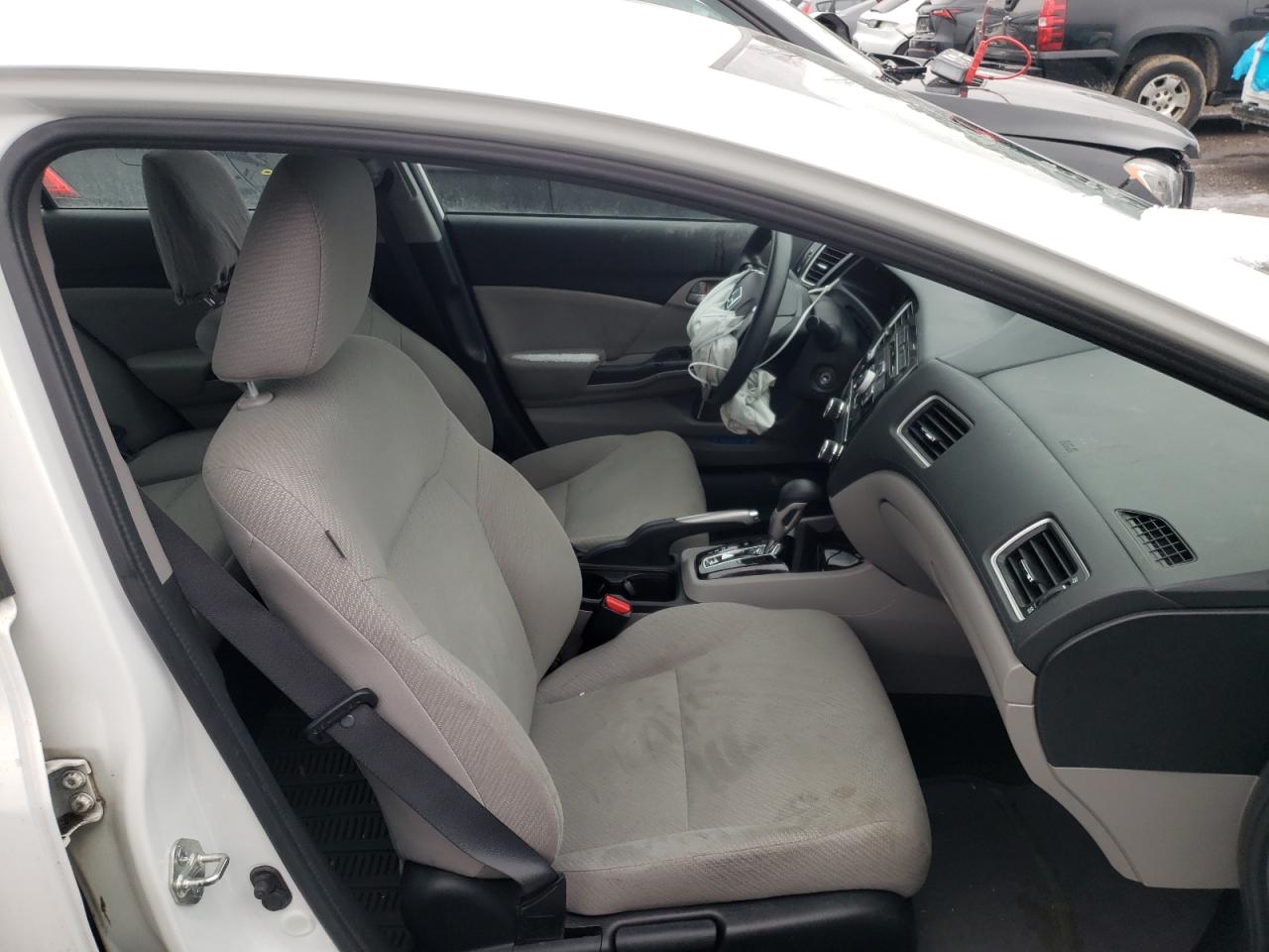Photo 5 from auction – 2013 HONDA CIVIC LX with VIN 2HGFB2F47DH022235