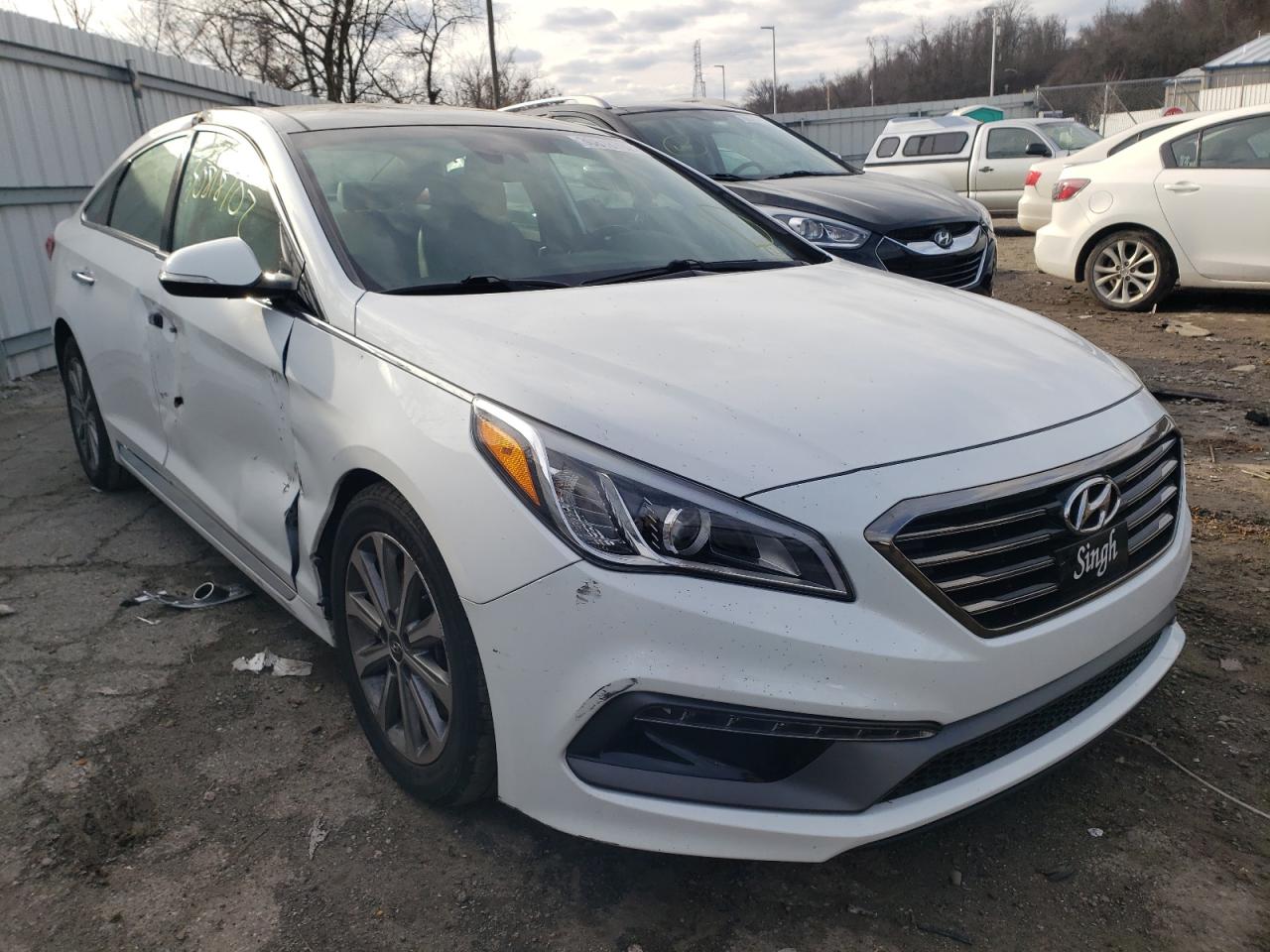 HYUNDAI SONATA SPO 2016 with VIN 5NPE34AF8GH311938 - Photo from auction