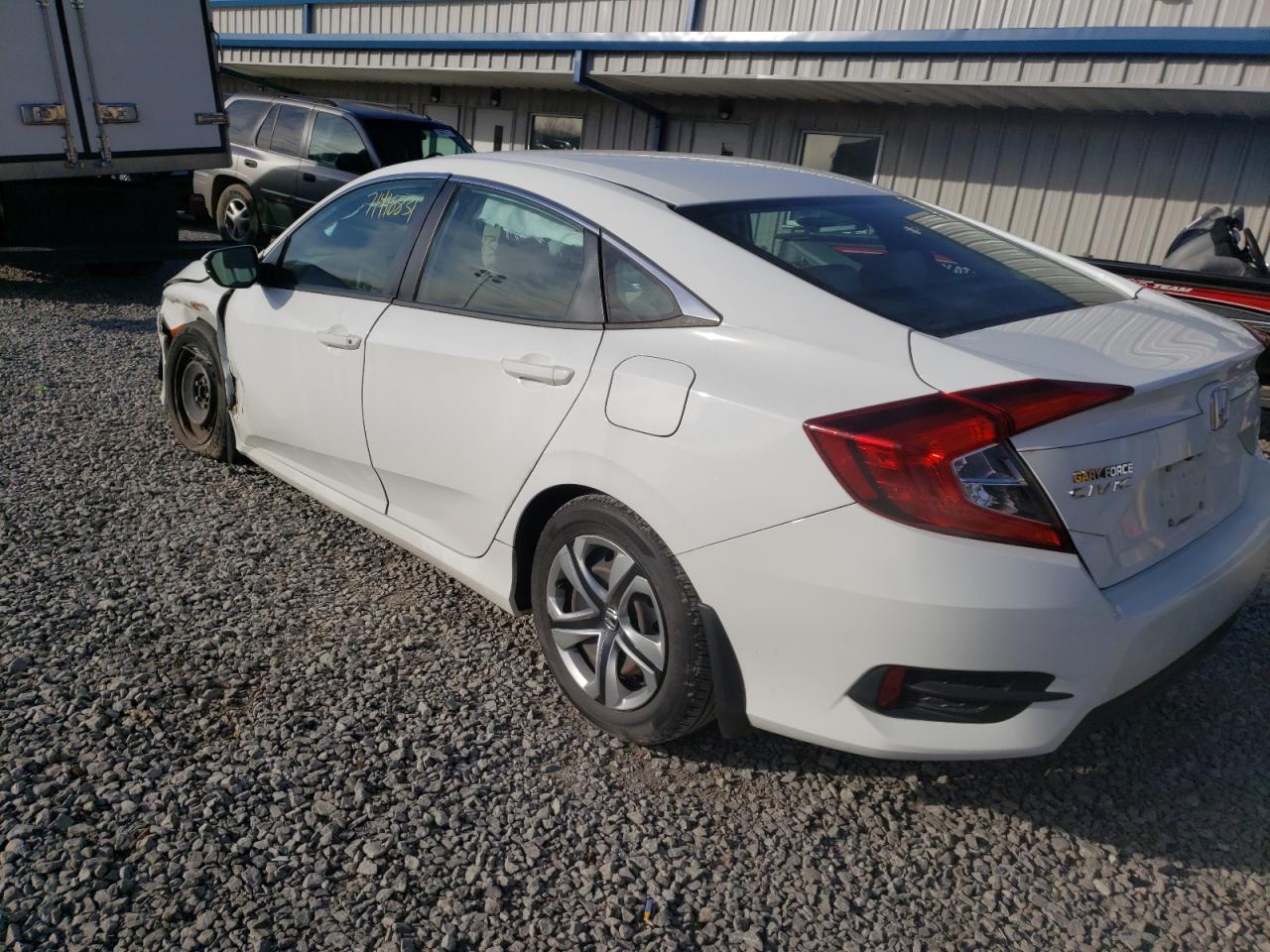 Photo 3 from auction – 2017 HONDA CIVIC LX with VIN 19XFC2F56HE001205