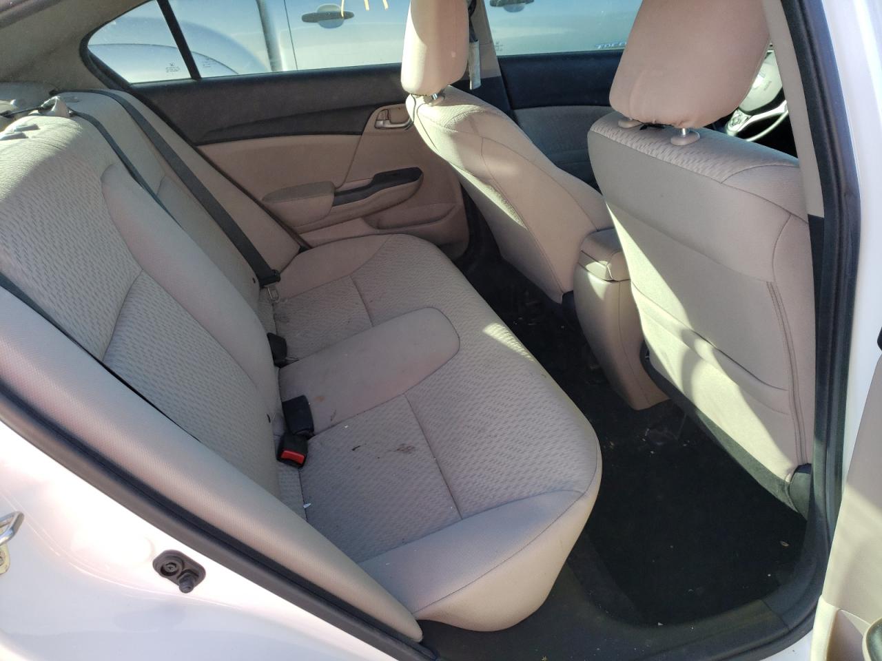 Photo 6 from auction – 2014 HONDA CIVIC LX with VIN 19XFB2F5XEE019950