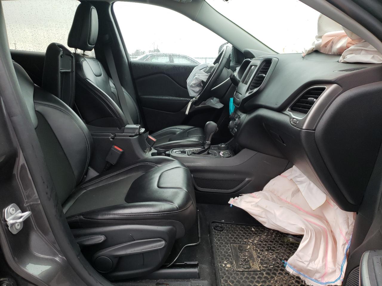 Photo 5 from auction – 2020 JEEP CHEROKEE L with VIN 1C4PJMLB3LD585119