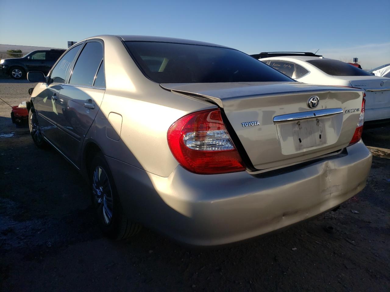 Photo 3 from auction – 2004 TOYOTA CAMRY LE with VIN 4T1BE32K64U797326