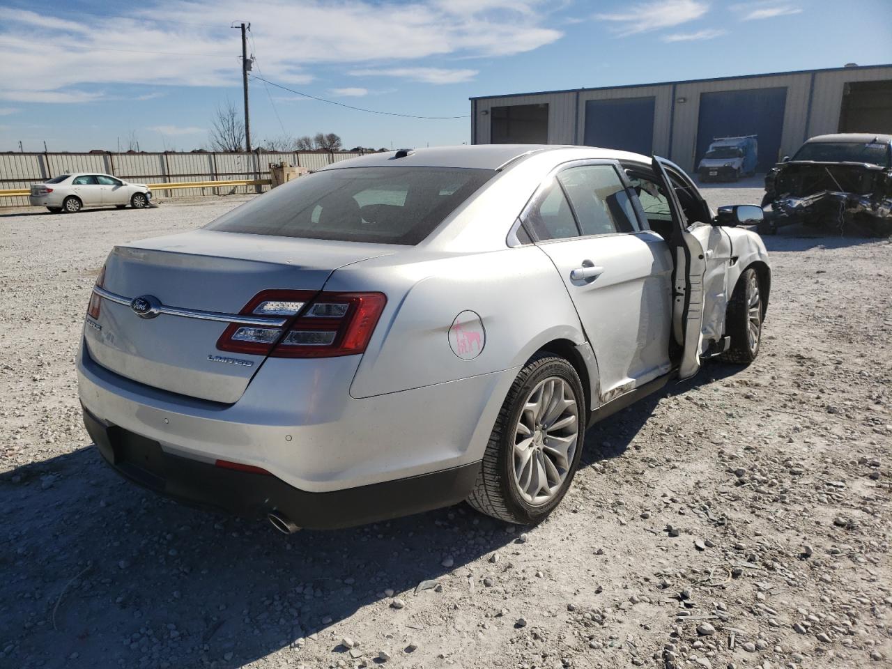 Photo 4 from auction – 2019 FORD TAURUS LIM with VIN 1FAHP2F87KG109871