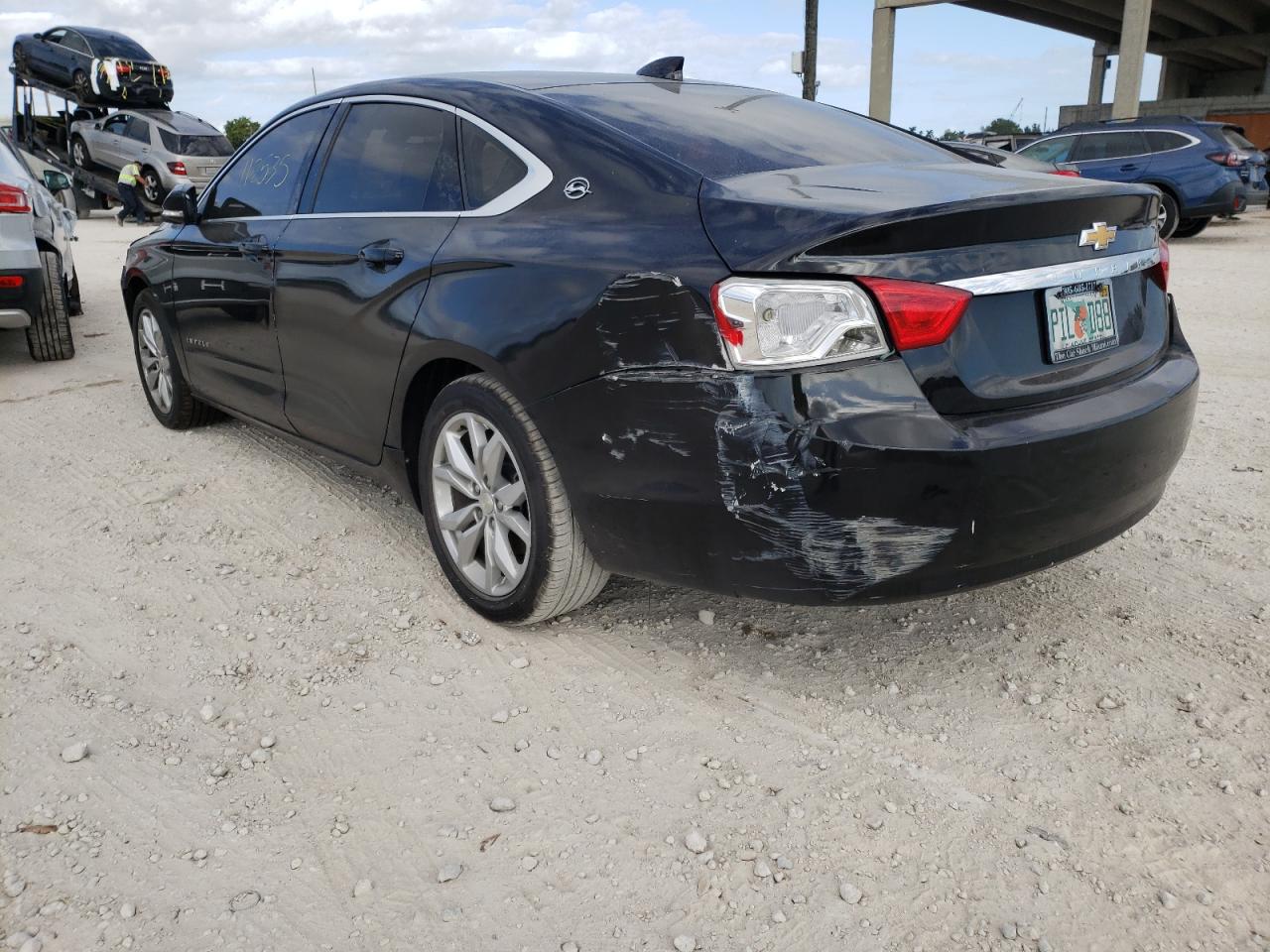 Photo 3 from auction – 2017 CHEVROLET IMPALA LT with VIN 2G1105SA8H9174917