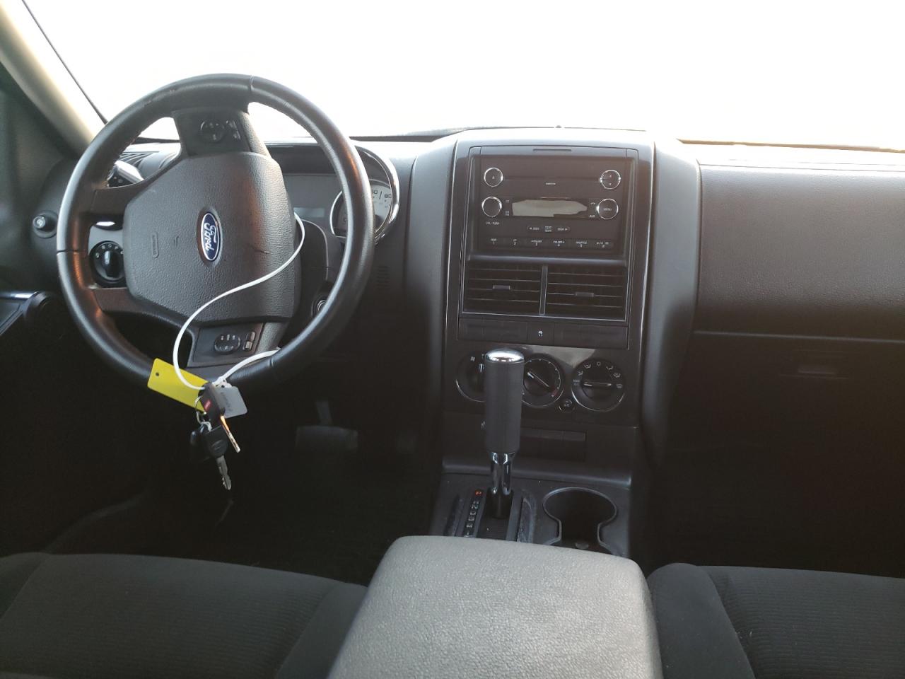 Photo 9 from auction – 2009 FORD EXPLORER S with VIN 1FMEU31E89UA27311