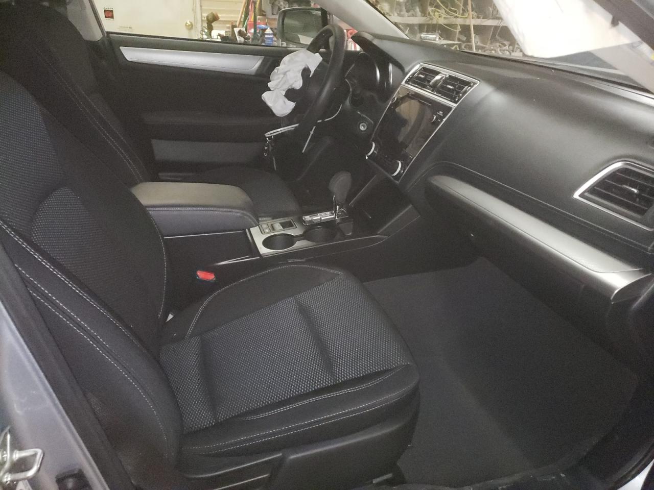 Photo 5 from auction – 2019 SUBARU OUTBACK 2. with VIN 4S4BSAFCXK3278590
