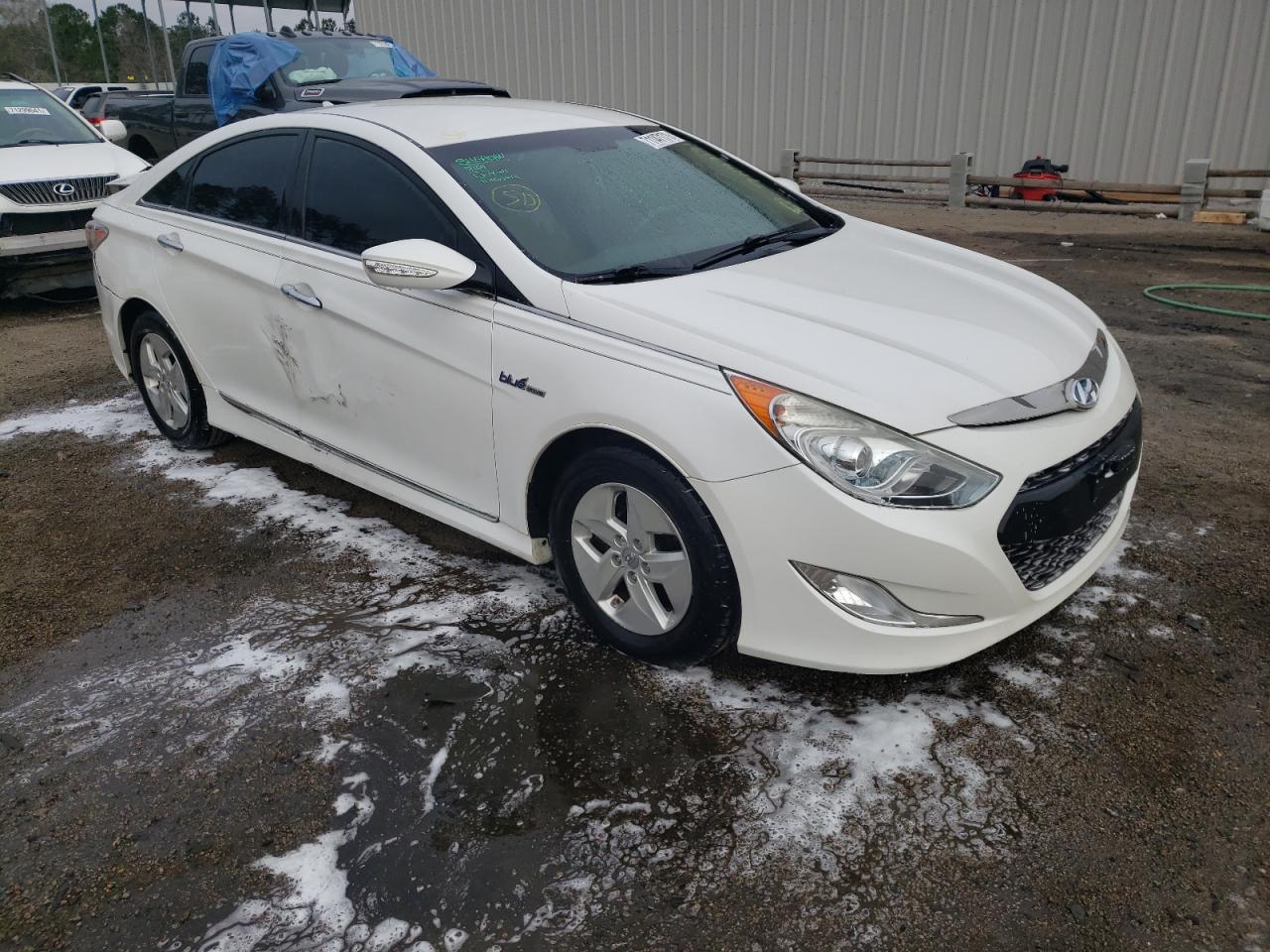 Photo 1 from auction – 2011 HYUNDAI SONATA HYB with VIN KMHEC4A48BA003985