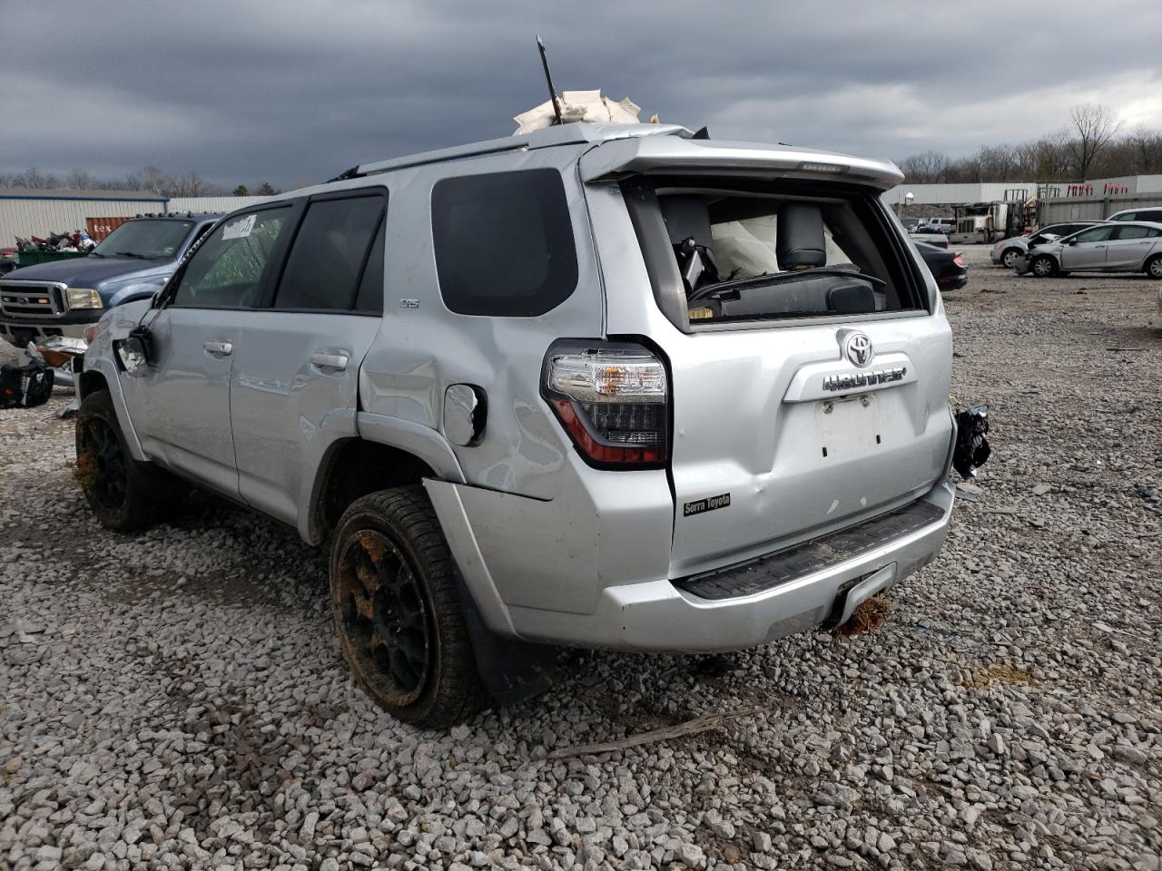 Photo 3 from auction – 2016 TOYOTA 4RUNNER SR with VIN JTEZU5JR9G5144855