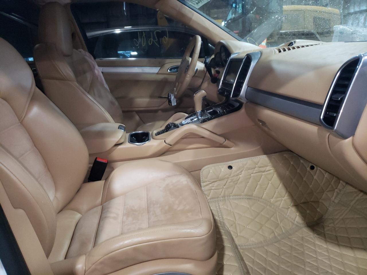 Zdjęcie 5 z aukcji – 2013 PORSCHE CAYENNE GT z VIN WP1AD2A2XDLA77191