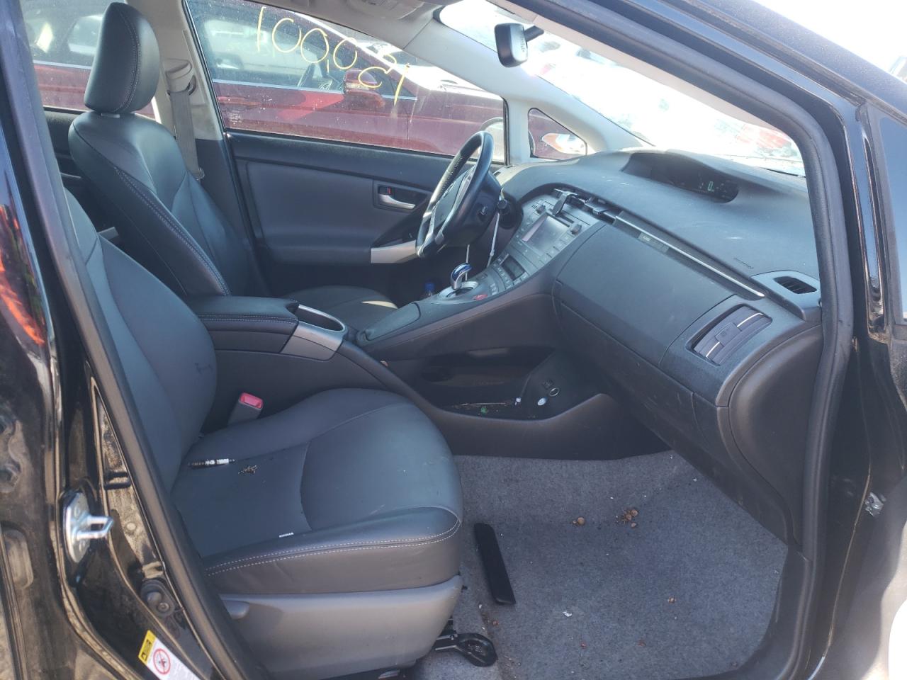 Photo 5 from auction – 2013 TOYOTA PRIUS with VIN JTDKN3DU5D0351548