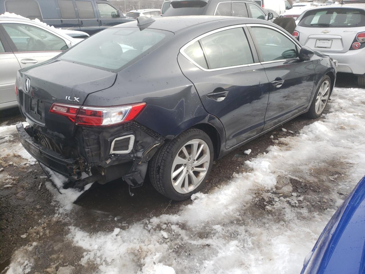 Photo 4 from auction – 2016 ACURA ILX PREMIU with VIN 19UDE2F79GA003648