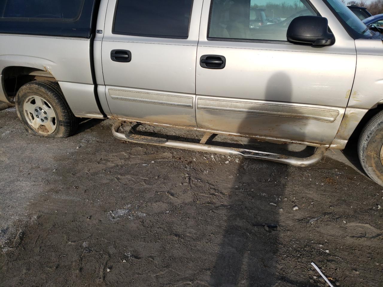 Photo 9 from auction – 2005 CHEVROLET SILVERADO with VIN 2GCEC13TX51362308