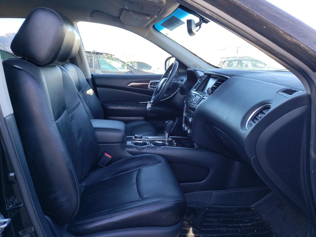 Photo 5 from auction – 2013 NISSAN PATHFINDER with VIN 5N1AR2MM2DC659247