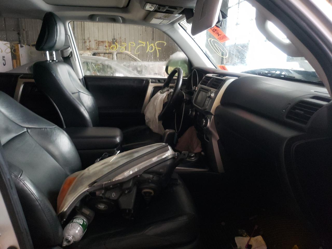 Photo 5 from auction – 2012 TOYOTA 4RUNNER SR with VIN JTEBU5JR8C5089679