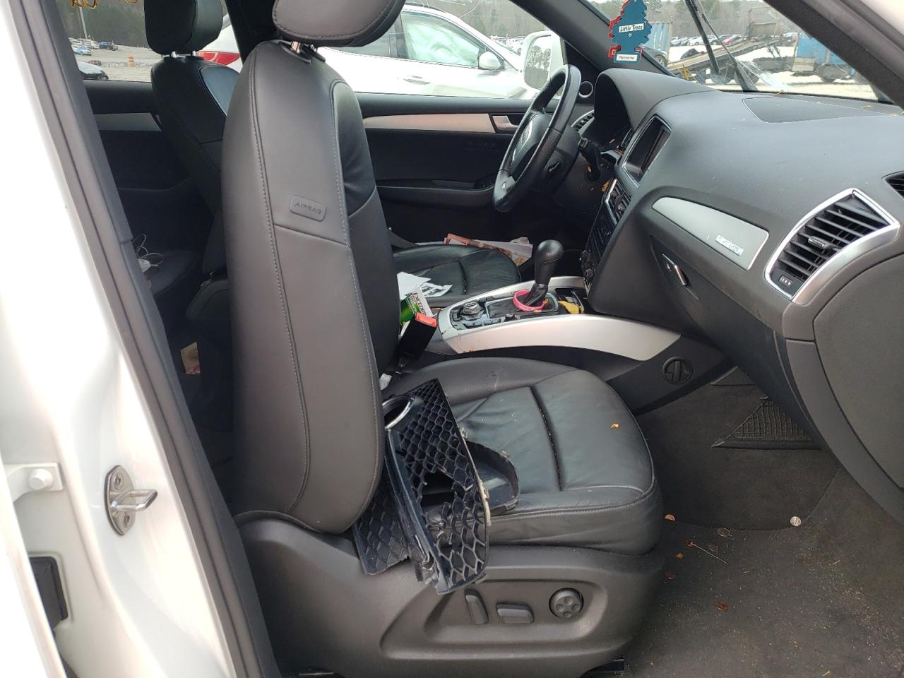 Photo 5 from auction – 2011 AUDI Q5 PREMIUM with VIN WA1DKAFP1BA055697