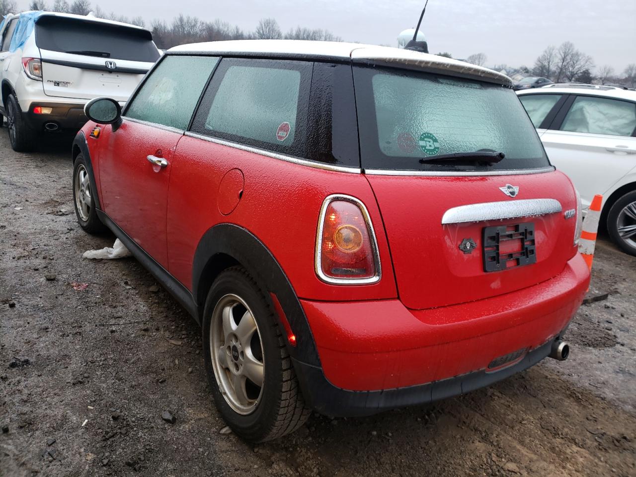 Photo 3 from auction – 2010 MINI COOPER with VIN WMWMF3C54ATZ64557