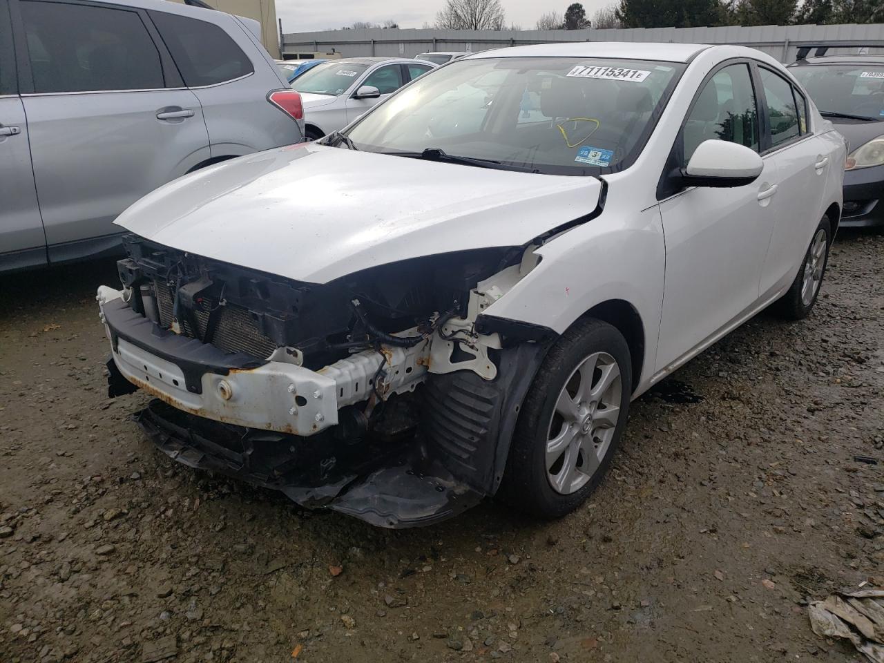صورة رقم 2 من المزاد - 2011 MAZDA 3 I مع VIN JM1BL1VG6B1371544