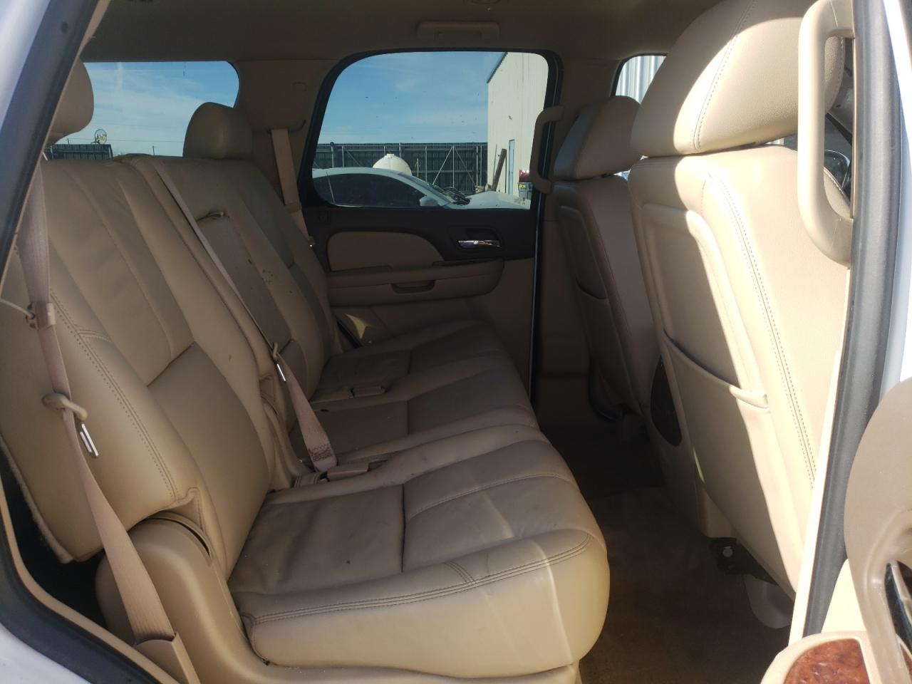 Photo 6 from auction – 2010 GMC YUKON SLT with VIN 1GKUKCE09AR203511
