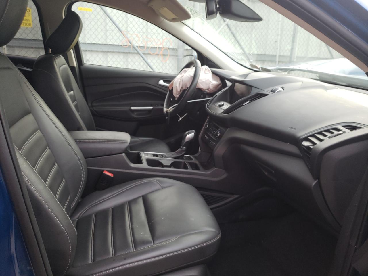 Photo 5 from auction – 2019 FORD ESCAPE SEL with VIN 1FMCU9HD2KUA95049