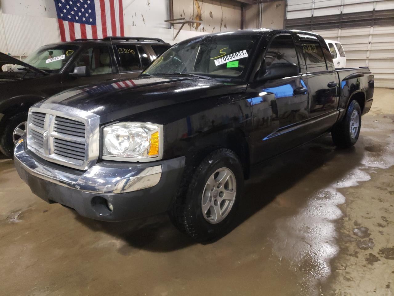 Photo 2 from auction – 2005 DODGE DAKOTA QUA with VIN 1D7HW48K65S164501