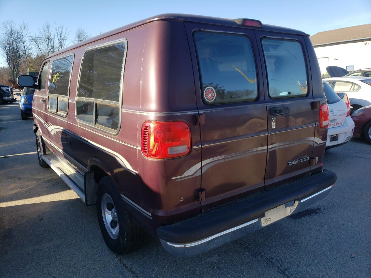 Photo 3 from auction – 1998 DODGE RAM VAN B1 with VIN 2B6HB11Y2WK136326