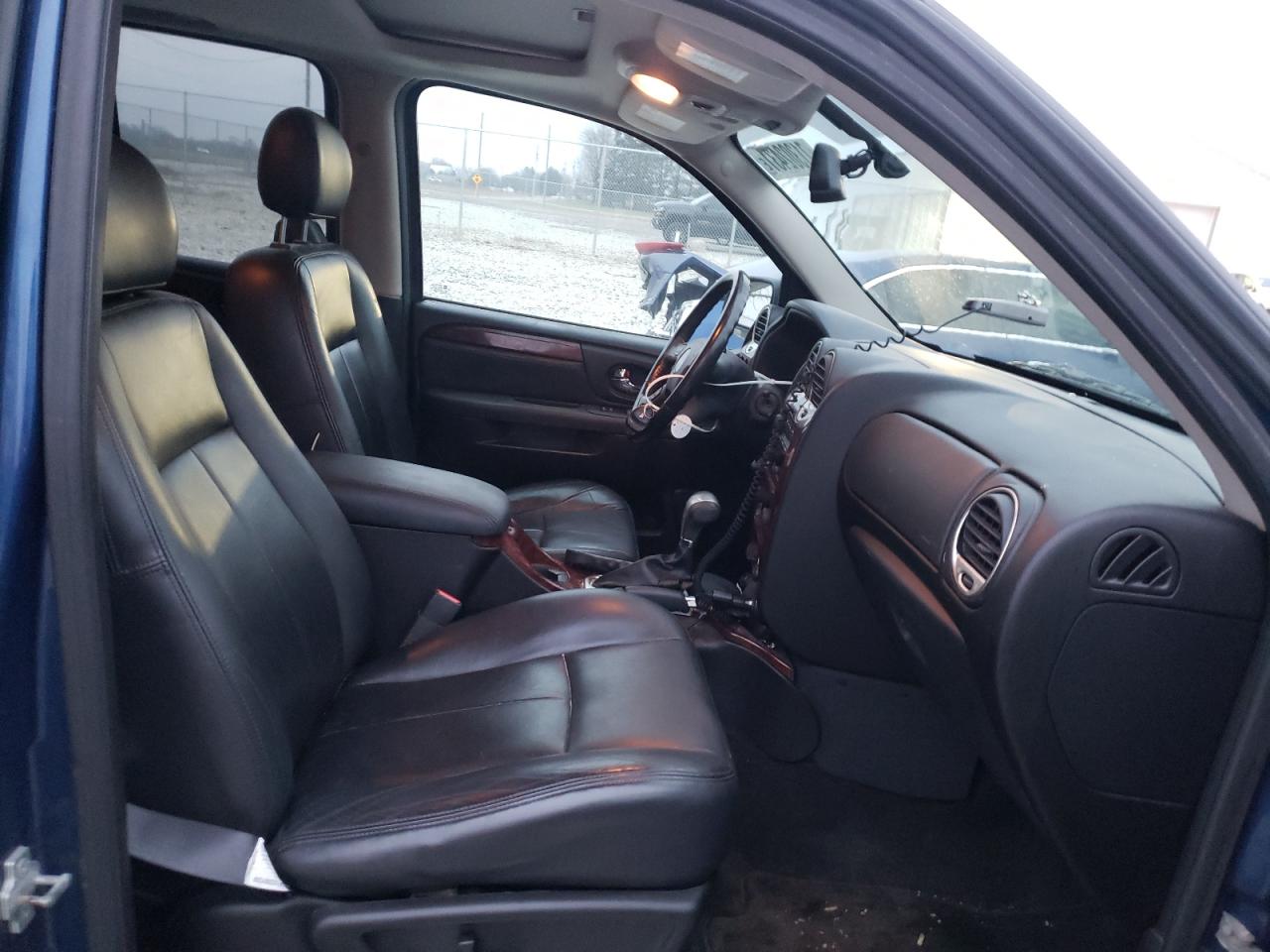 Photo 5 from auction – 2006 GMC ENVOY with VIN 1GKDT13S362305733