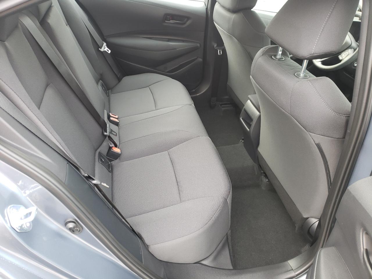 Photo 6 from auction – 2022 TOYOTA COROLLA LE with VIN 5YFEPMAE4NP283969