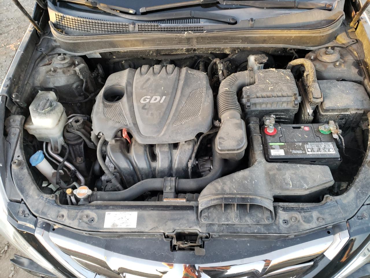 Photo 7 from auction – 2011 HYUNDAI SONATA SE with VIN 5NPEC4AC6BH019459