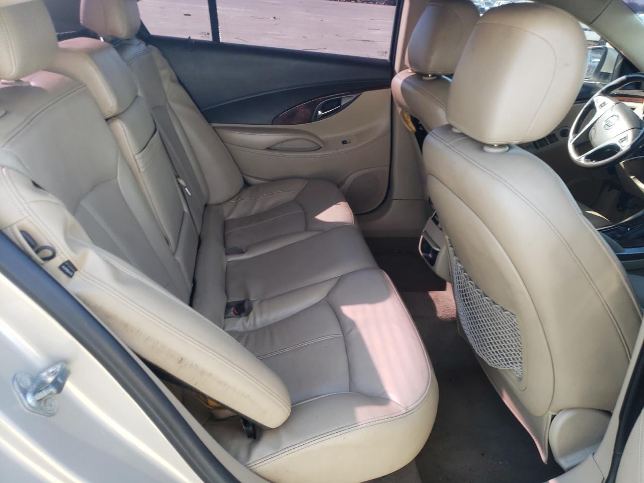 Photo 6 from auction – 2012 BUICK LACROSSE with VIN 1G4GC5G32CF215556