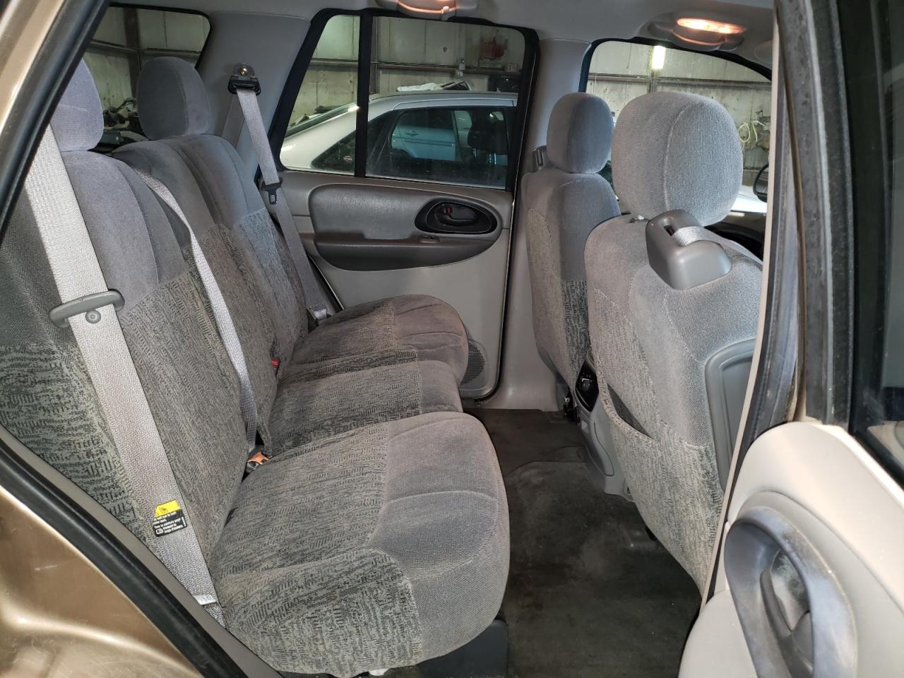 Photo 6 from auction – 2003 CHEVROLET TRAILBLAZE with VIN 1GNDT13S832248699