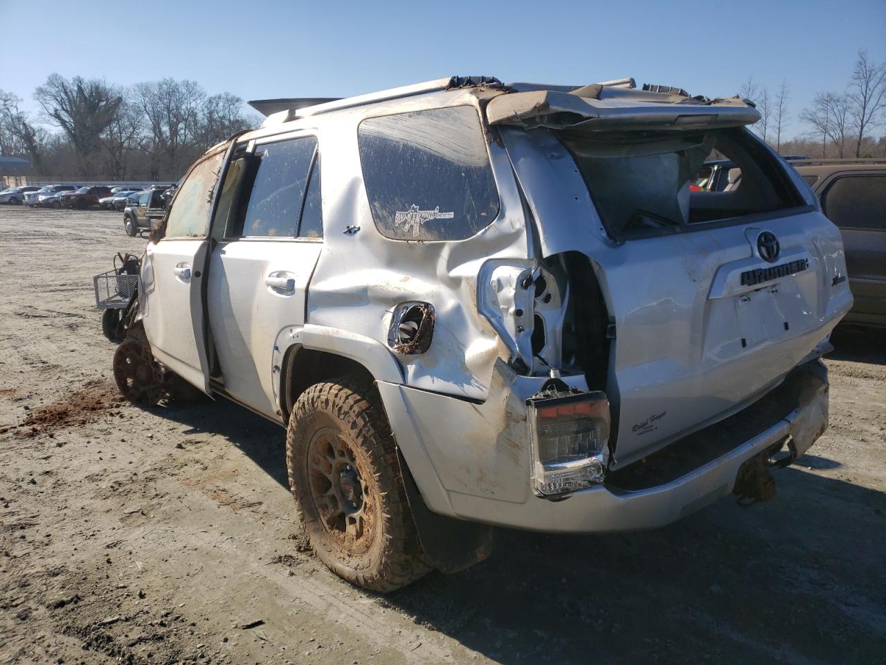Photo 3 from auction – 2021 TOYOTA 4RUNNER SR with VIN JTEFU5JR8M5239826