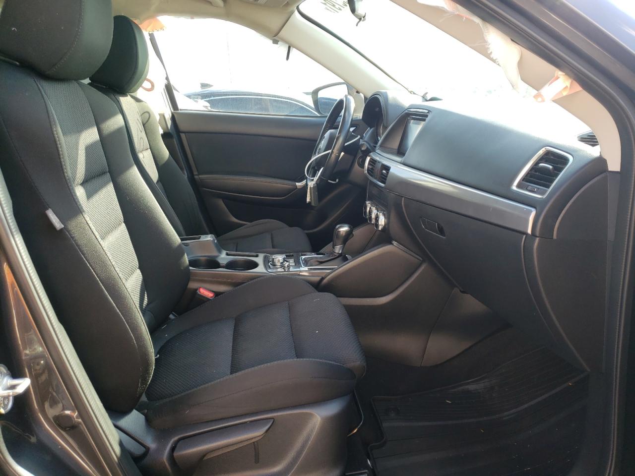 Photo 5 from auction – 2016 MAZDA CX-5 TOURI with VIN JM3KE2CY5G0627608