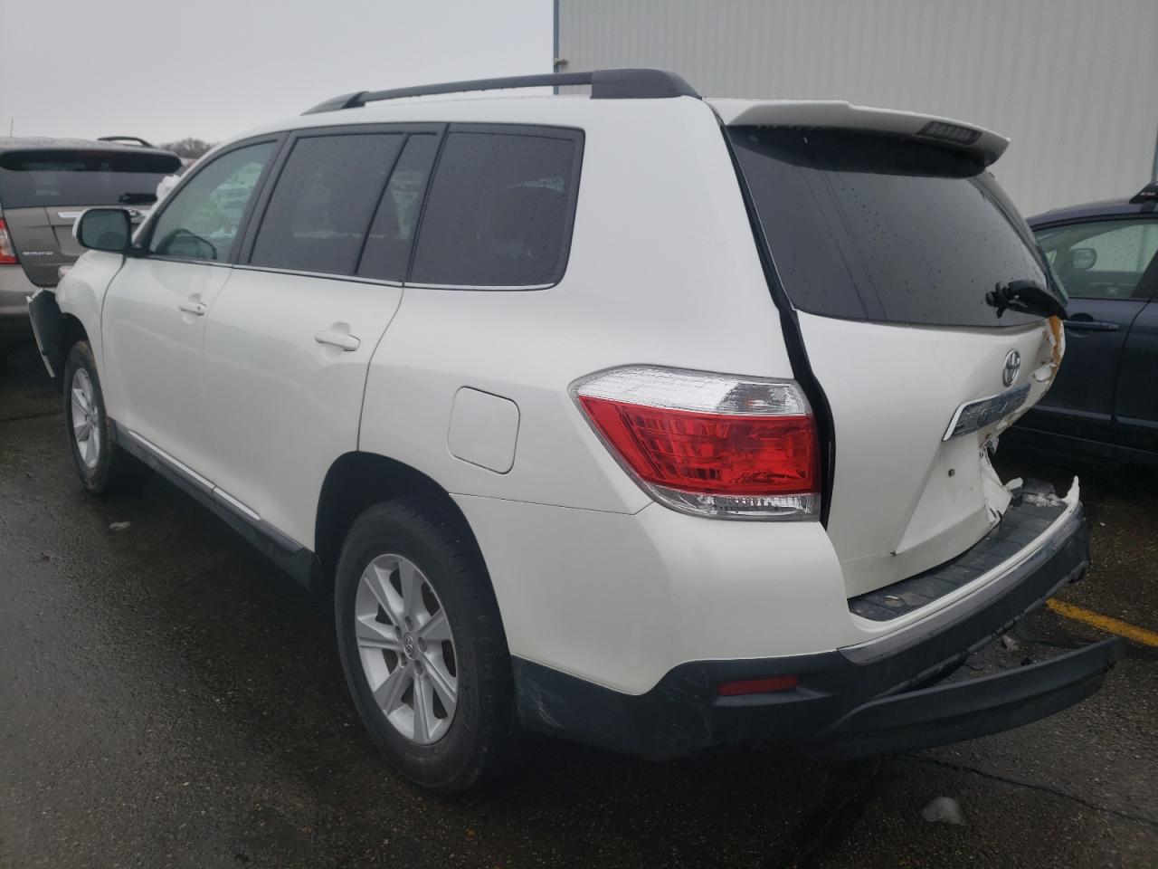 Photo 3 from auction – 2012 TOYOTA HIGHLANDER with VIN 5TDBK3EH4CS157180