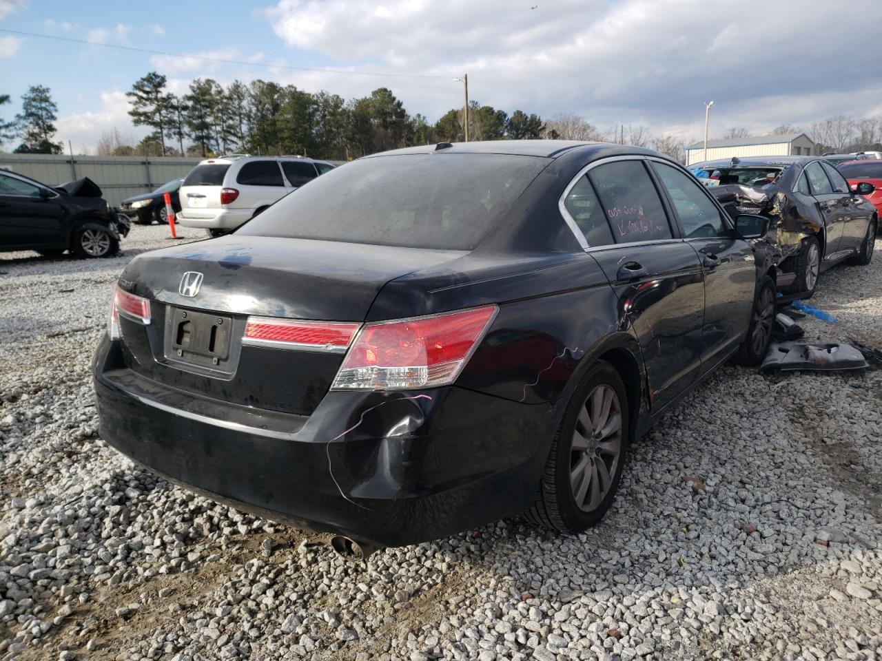 Photo 4 from auction – 2011 HONDA ACCORD EXL with VIN 1HGCP2F89BA054008