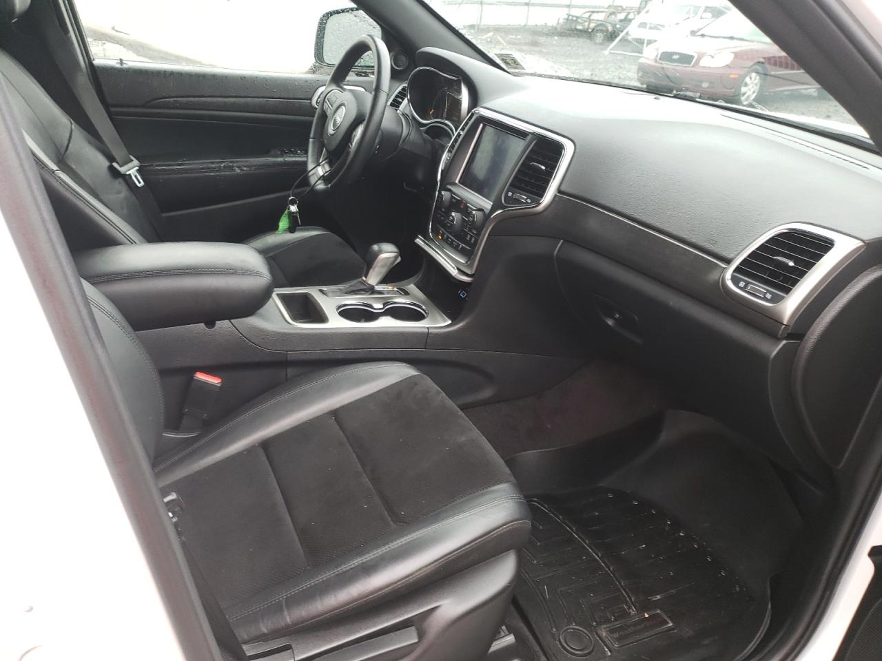 Photo 5 from auction – 2018 JEEP GRAND CHER with VIN 1C4RJFAG5JC227431