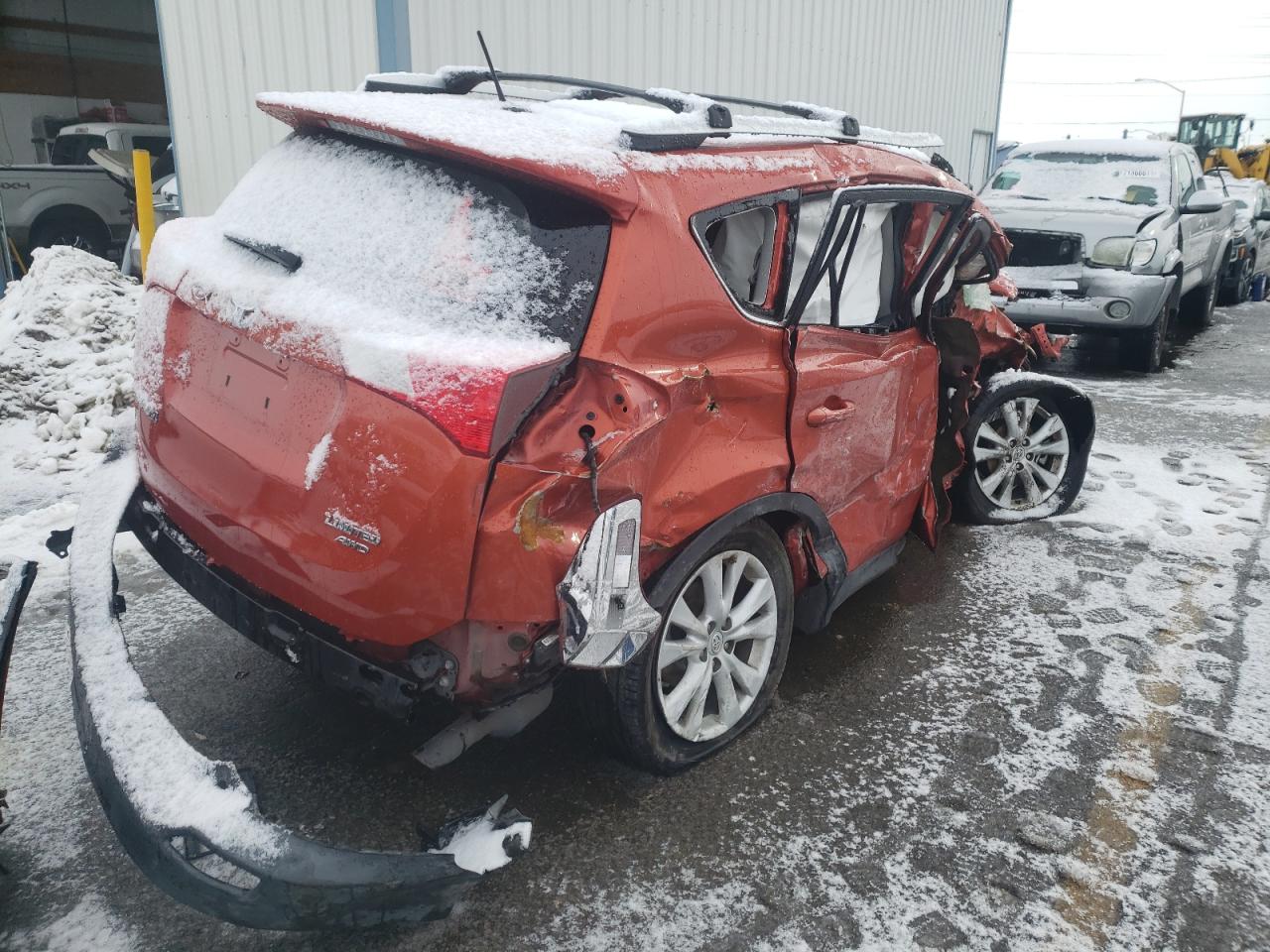Photo 4 from auction – 2015 TOYOTA RAV4 LIMIT with VIN 2T3DFREVXFW317264