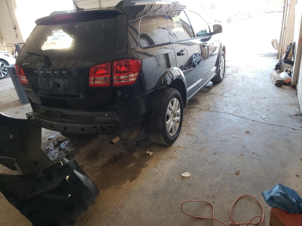 Photo 4 from auction – 2016 DODGE JOURNEY SE with VIN 3C4PDCABXGT127954