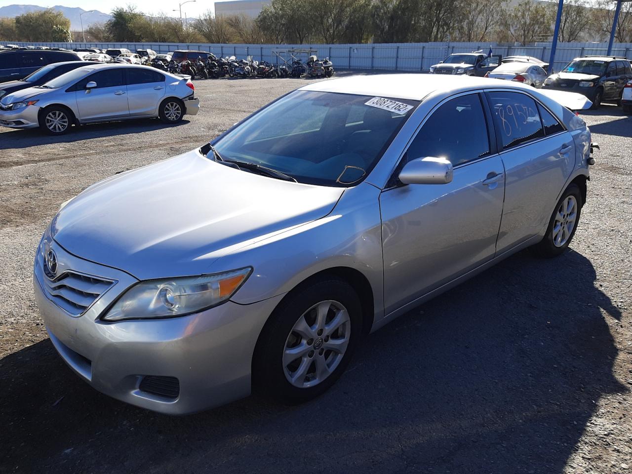 Foto 2 de la subasta – 2011 TOYOTA CAMRY BASE con VIN 4T1BF3EK5BU751041
