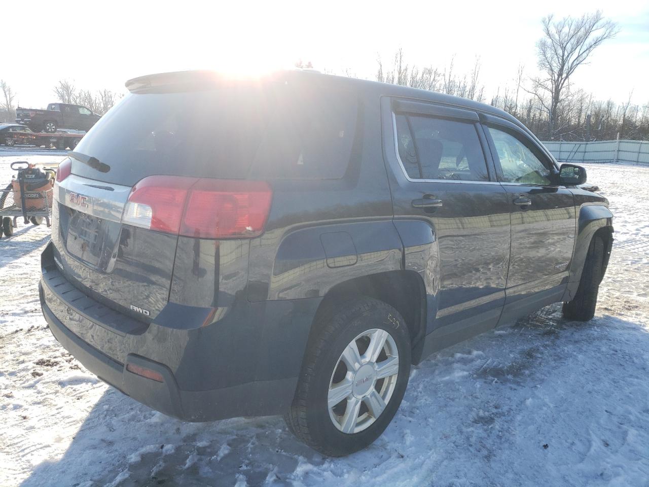 Photo 4 from auction – 2014 GMC TERRAIN SL with VIN 2GKFLVEK9E6322454