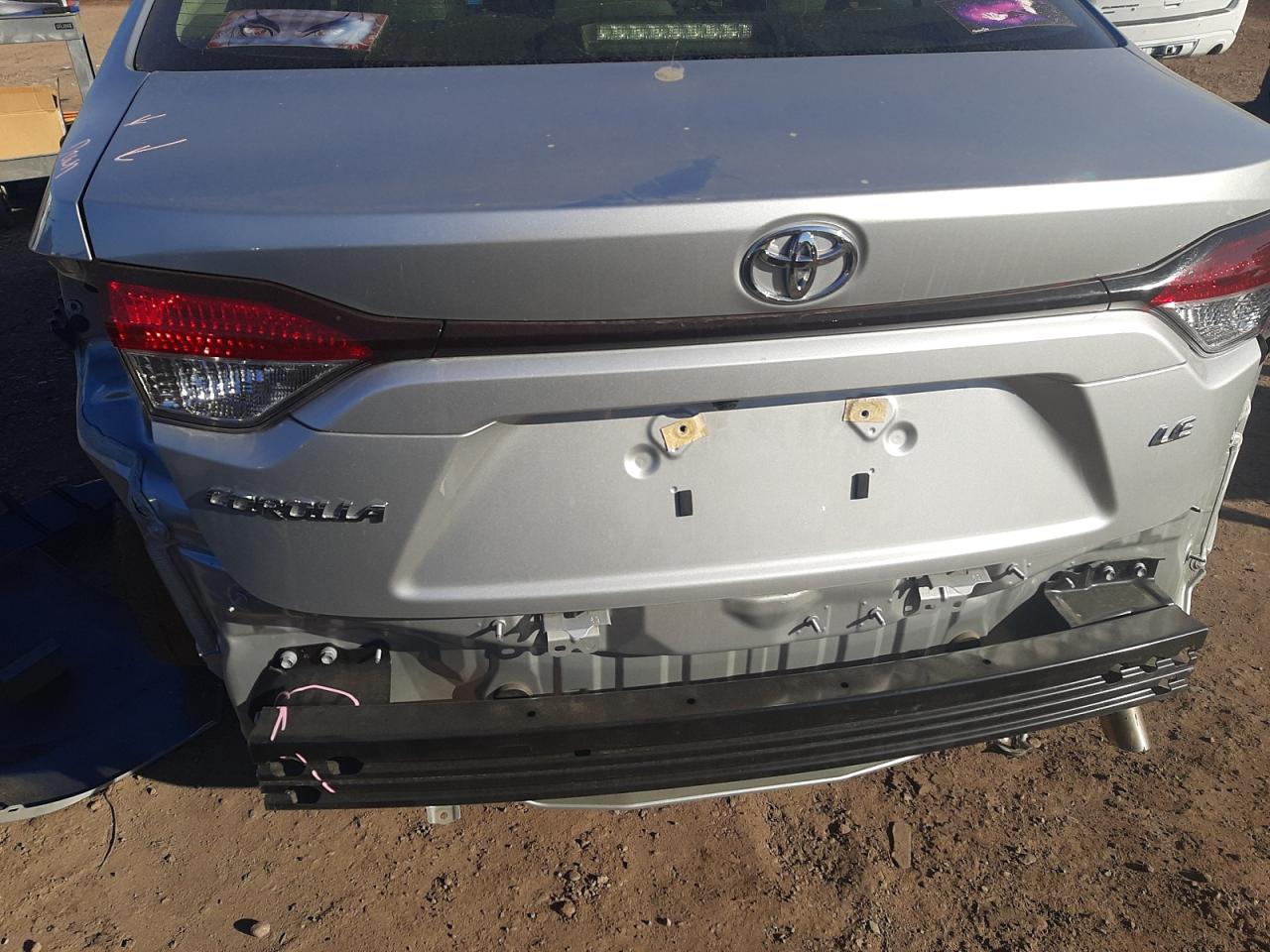 Photo 9 from auction – 2020 TOYOTA COROLLA LE with VIN JTDEPRAE2LJ041227