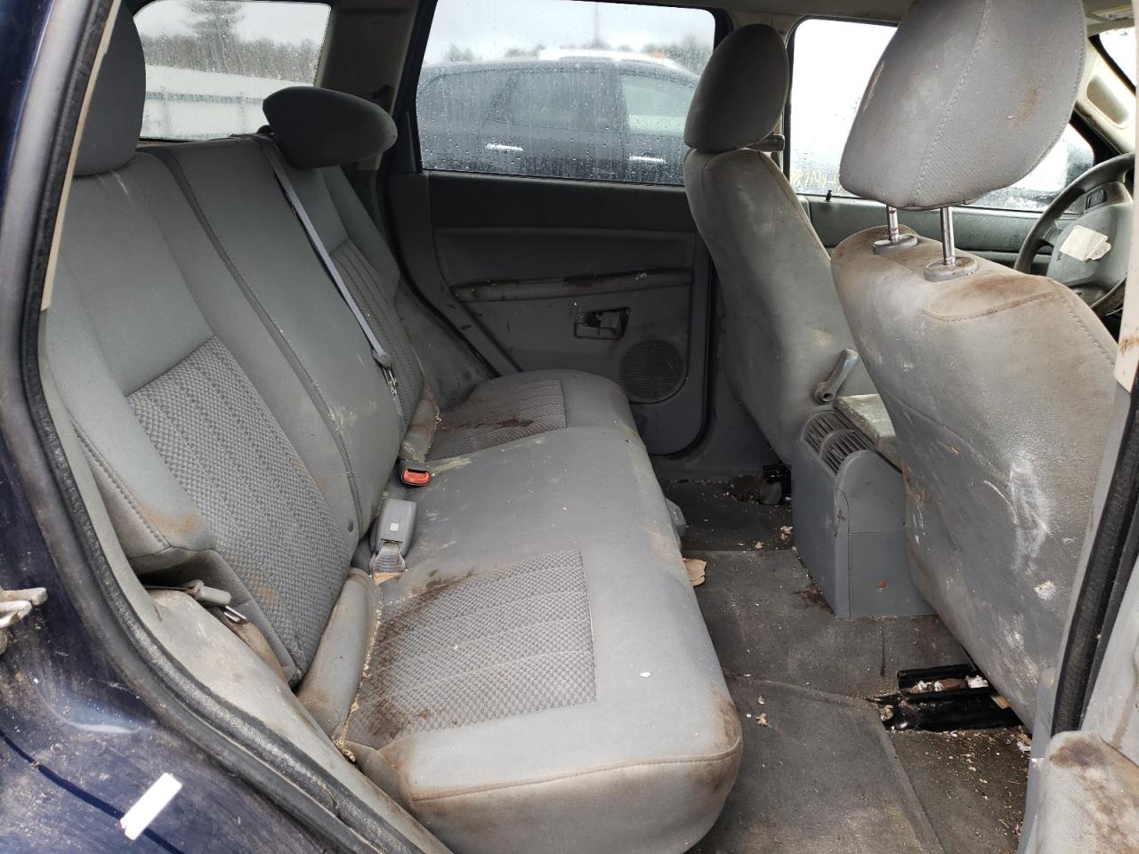 Photo 6 from auction – 2006 JEEP GRAND CHER with VIN 1J4GR48K96C249335