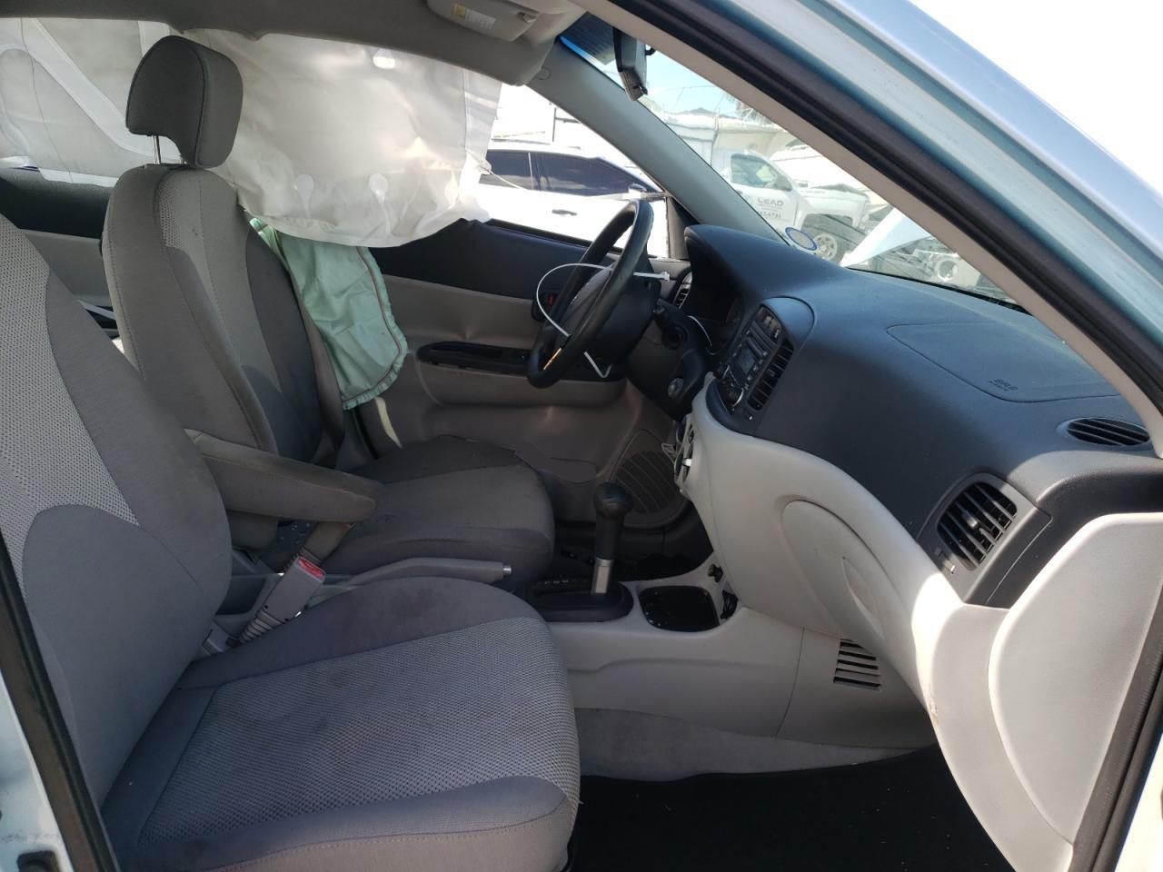 Photo 5 from auction – 2007 HYUNDAI ACCENT with VIN KMHCN46C67U130886
