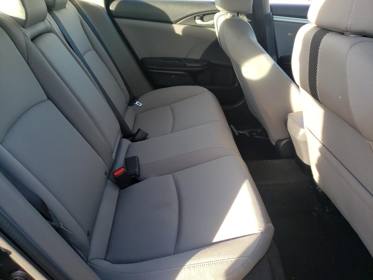Photo 6 from auction – 2017 HONDA CIVIC EX with VIN 2HGFC2F71HH505832