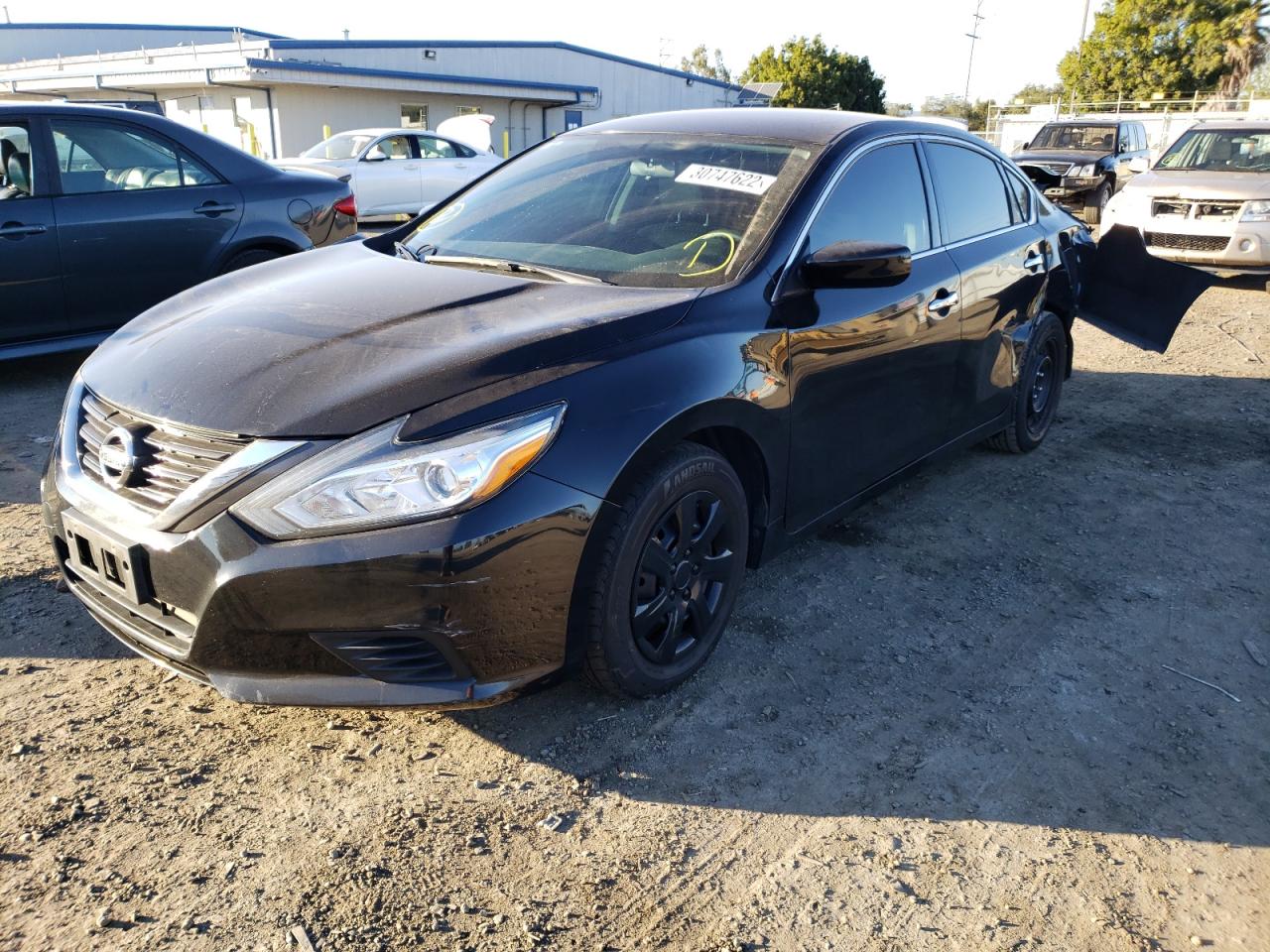 Photo 2 from auction – 2016 NISSAN ALTIMA 2.5 with VIN 1N4AL3AP2GN375335