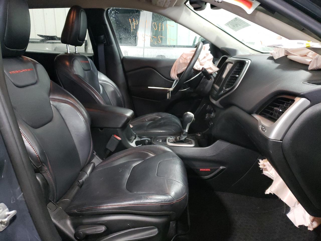 Photo 5 from auction – 2016 JEEP CHEROKEE T with VIN 1C4PJMBS4GW373521