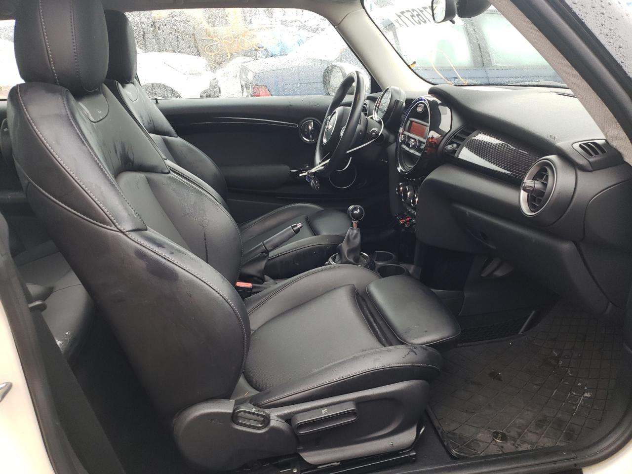 Photo 5 from auction – 2015 MINI COOPER S with VIN WMWXP7C56F2A61022