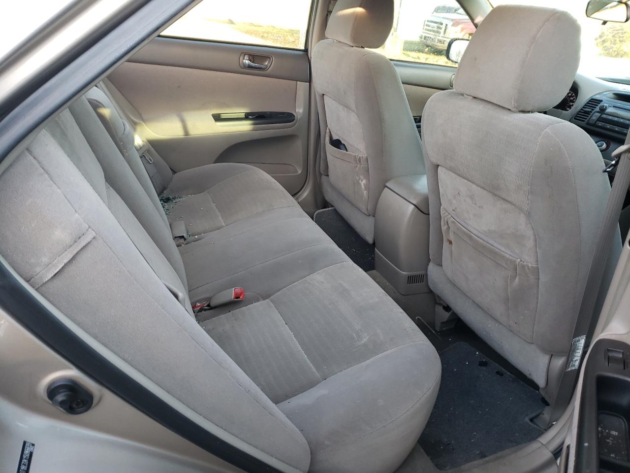 Photo 6 from auction – 2005 TOYOTA CAMRY LE with VIN 4T1BE32K15U966699