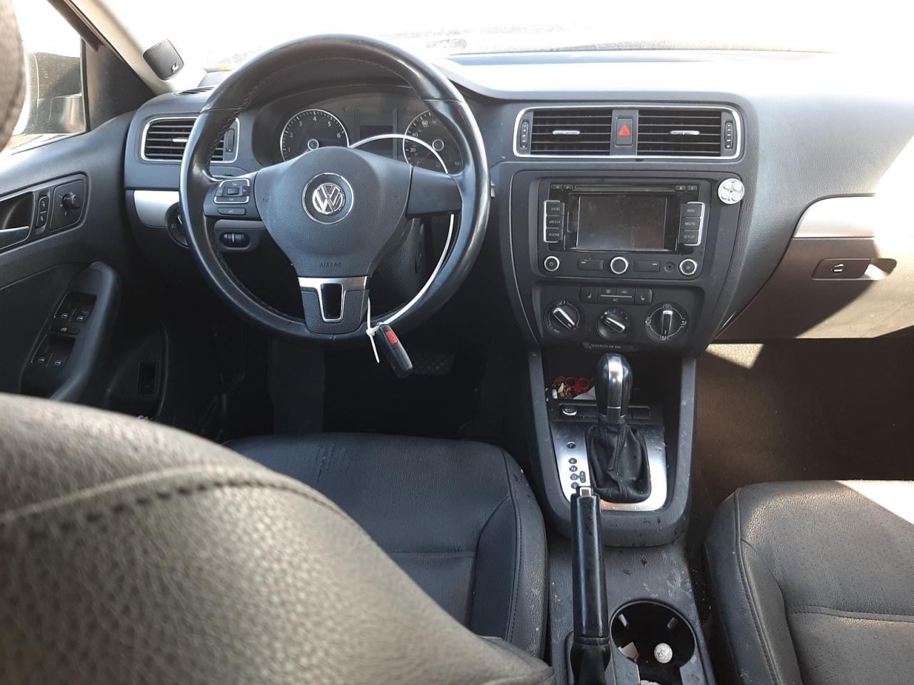Photo 9 from auction – 2012 VOLKSWAGEN JETTA SEL with VIN 3VWLP7AJ7CM320388