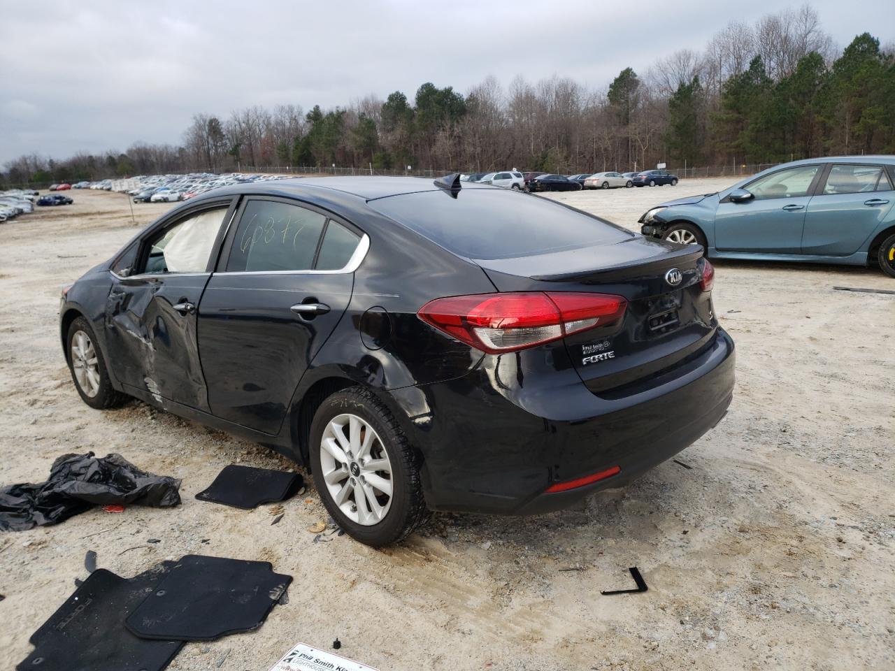 Photo 3 from auction – 2017 KIA FORTE LX with VIN 3KPFL4A70HE112837