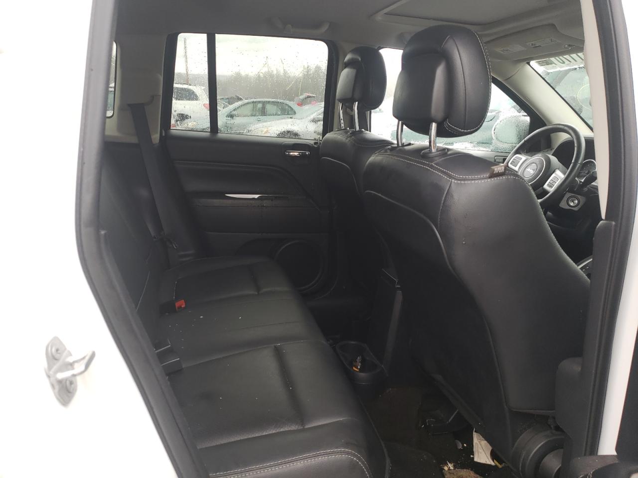 Photo 6 from auction – 2015 JEEP COMPASS LA with VIN 1C4NJDEBXFD280211